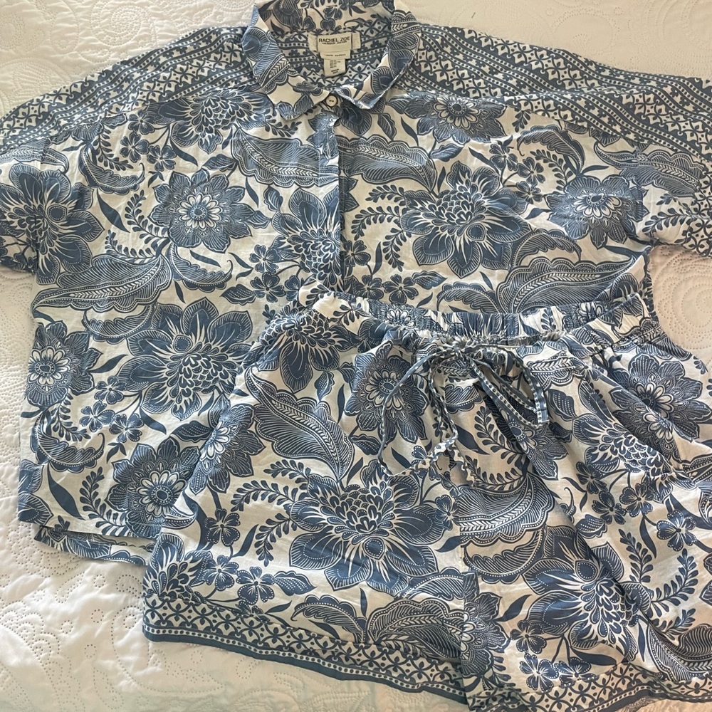 Rachel Zoe Blue and White Floral Set